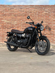 Triumph Bonneville T120 Black