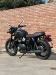 Triumph Bonneville T120 Black